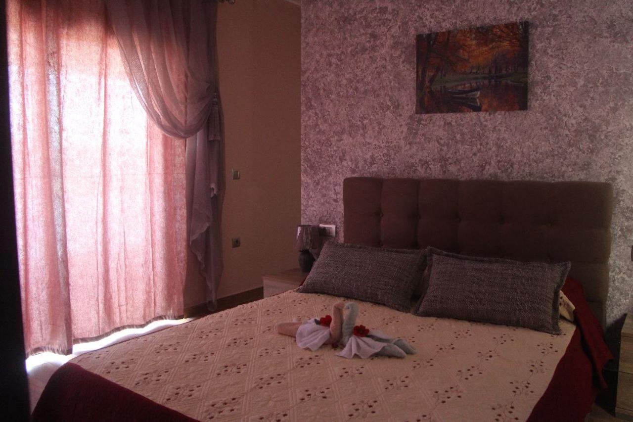 Valentina'S Luxe Apartment Masztihári Kültér fotó