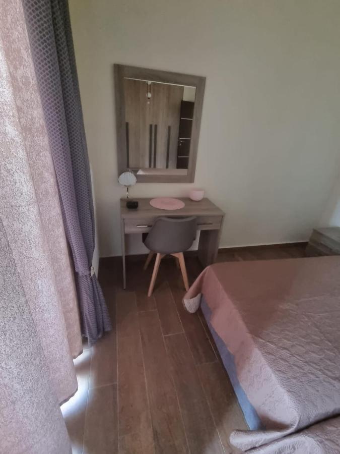 Valentina'S Luxe Apartment Masztihári Kültér fotó