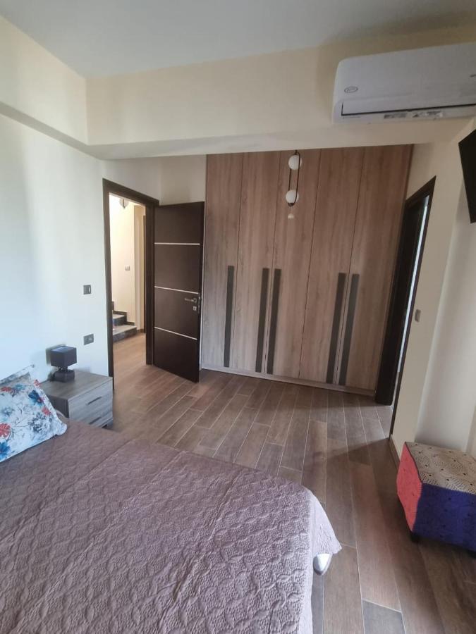 Valentina'S Luxe Apartment Masztihári Kültér fotó