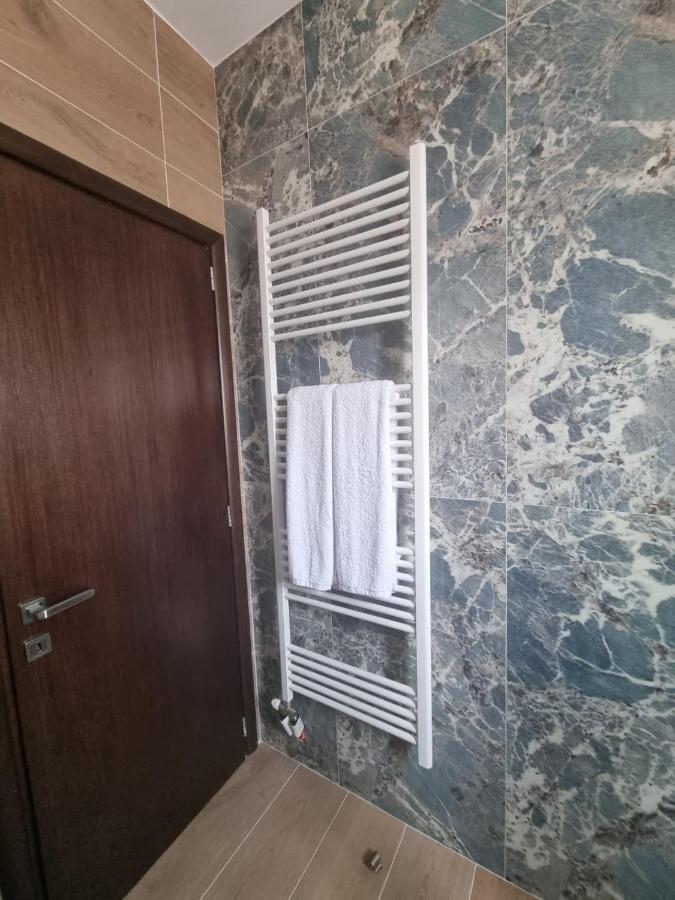 Valentina'S Luxe Apartment Masztihári Kültér fotó