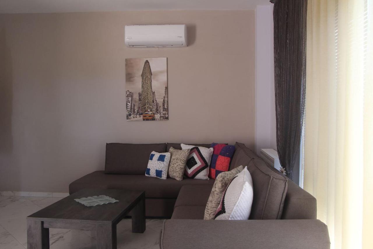 Valentina'S Luxe Apartment Masztihári Kültér fotó